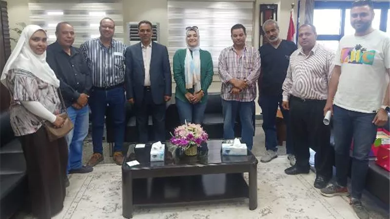 مندور: جهاز بدر يسلم أكبر مشروع تعليمى بسكن العاملين بوزارات الدولة فى المدينة.. بالصور