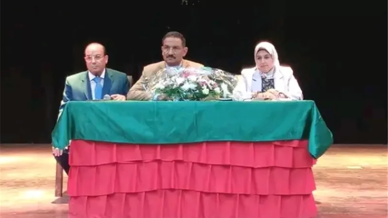 سلومة يجتمع مع أصحاب المدارس الخاصة بإدارات الجيزة