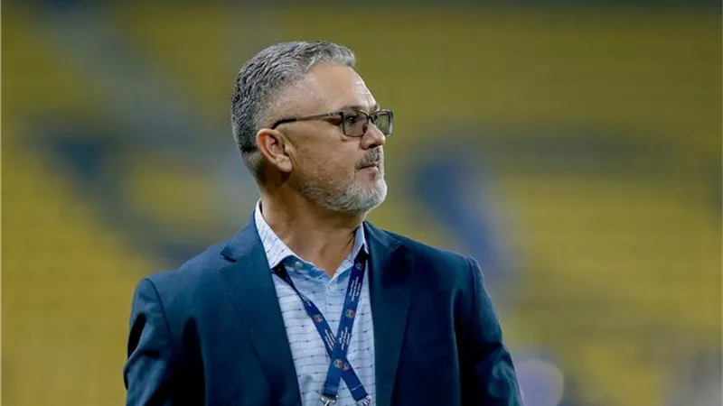 ميكالي يؤجل موعد انطلاق معسكر منتخب مصر الأولمبي