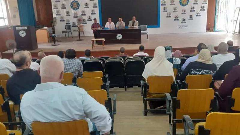 مدير شرق الزقازيق: عودة المدرسة لدورها وانضباط العملية التعليمية هدفنا