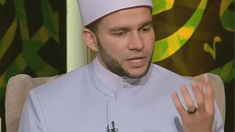 د.هانى تمام :الاشتغال بتحصيل العلم النافع أفضل ما يصرف الهم والغم