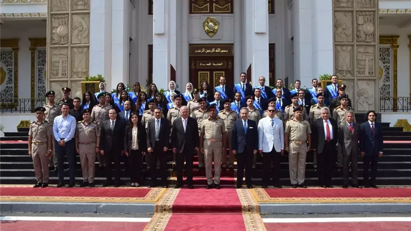 القوات المسلحة تحتفل بتخريج الدفعة 54 للملحقين الدبلوماسيين