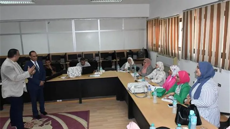 تدريب اعضاء هيئة تدريس جامعة القناة على التواصل مع الطلاب ذوي الهمم
