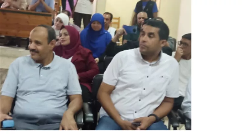 تكريم مدير ادارة النشاط الاجتماعي والمعسكرات بجنوب الوادى