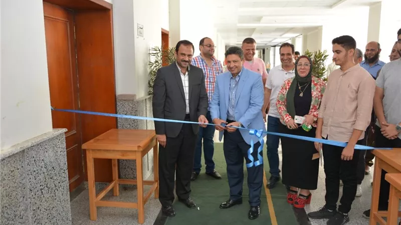 رئيس جامعة دمياط يشهد فعالية تعليمية ترفيهية بكلية الهندسة