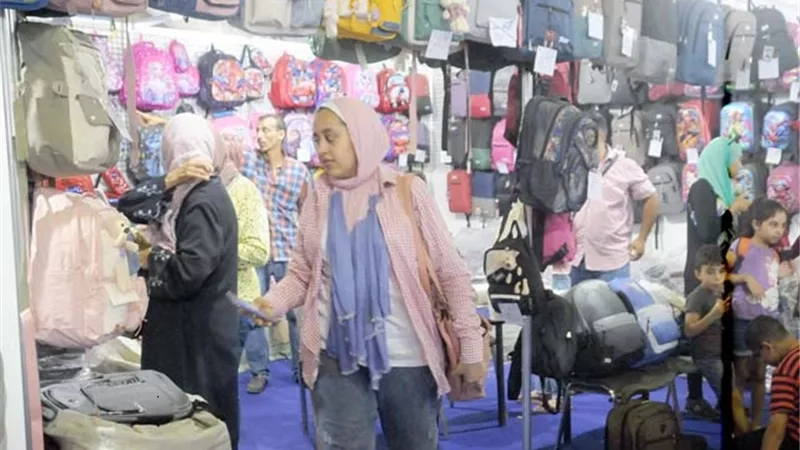إقبال كبير علي معرض 