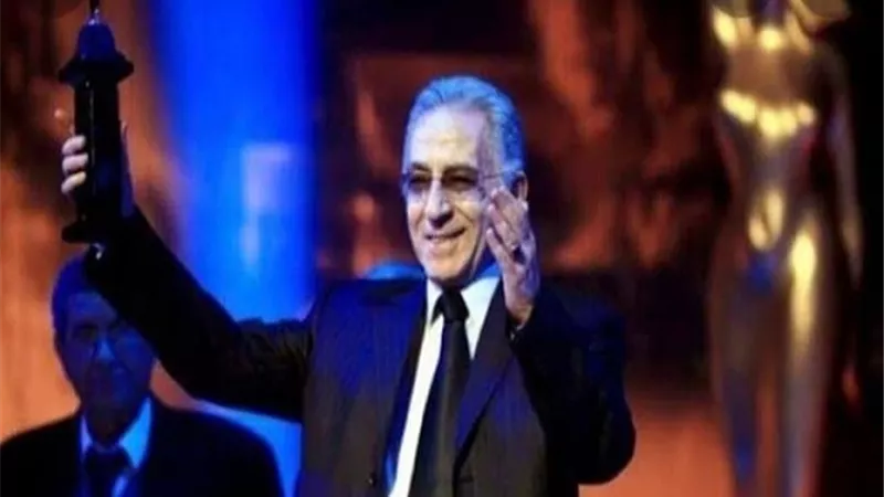 بكلمات مؤثرة.. مصطفى بكري ينعى المخرج علي عبد الخالق
