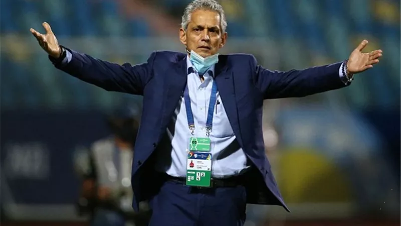 مدرب الاهلى الجديد .. بروفيسور كولومبيا يقترب من تدريب الاحمر