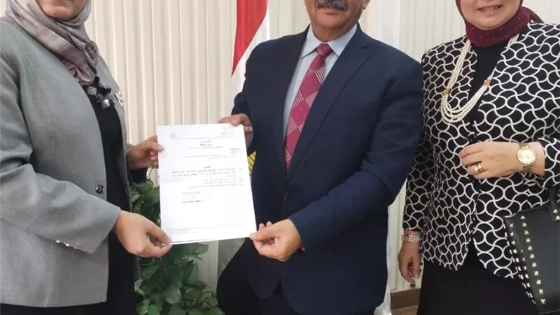 تعيين نهلة يونس وكيلاً لكلية الصيدلة لشئون خدمة المجتمع وتنمية ا