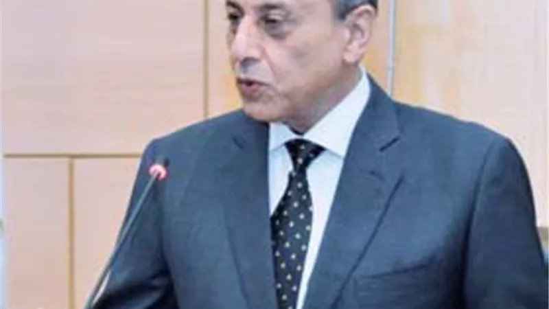 وزير الطيران يضع رؤية واضحة المعالم لمنظومة النقل الجوي