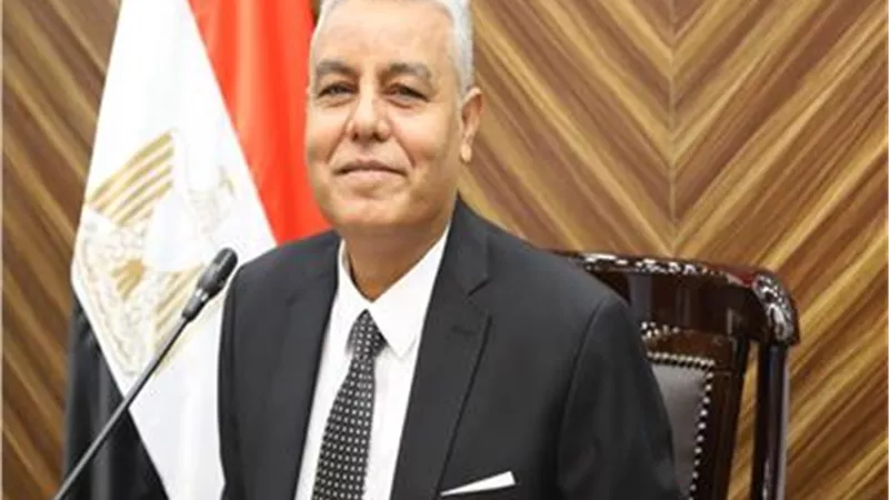 رئيس جامعة جنوب الوادى يلتقى بأولياء أمور طلاب الجامعة
