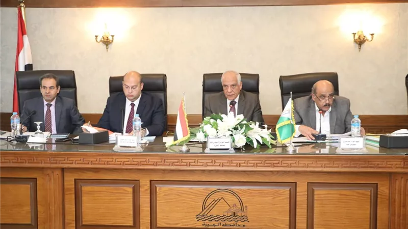 محافظ الجيزة يكلف باستمرار شن الحملات لمنع التعدى على الطريق العا
