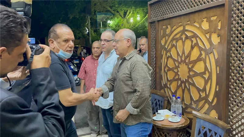 فتوح احمد يشارك فى عزاء الراحل على عبد الخالق