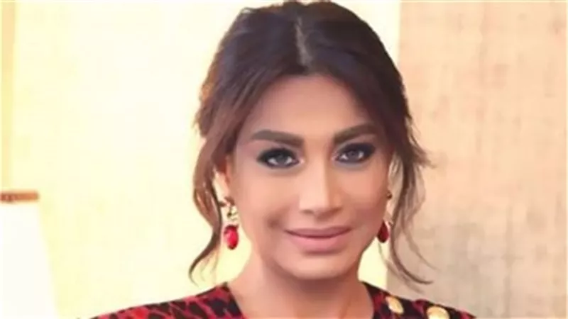 شاهد.. بسمة وهبة بعد لحظات من إجرائها عملية جراحية تحت تأثير 