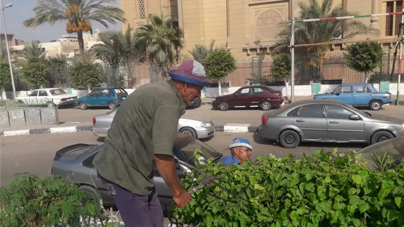 ثان الزقازيق يكثف من مجهوداته لتجميل الشوارع استعدادا للعيد