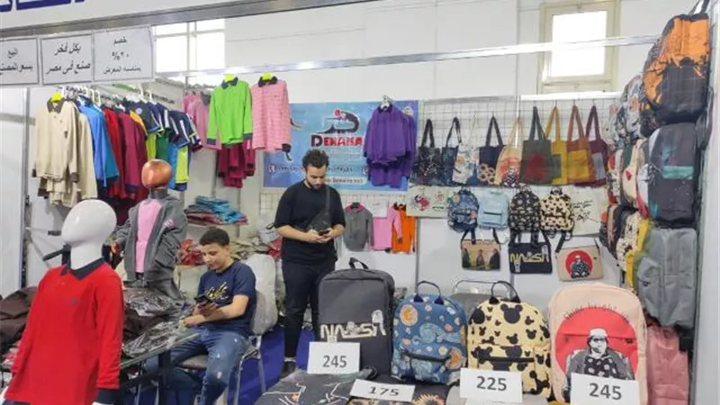شباب تنمية المشروعات يؤكدون: المنتج المصرى لا يقل جودة عن العالمى