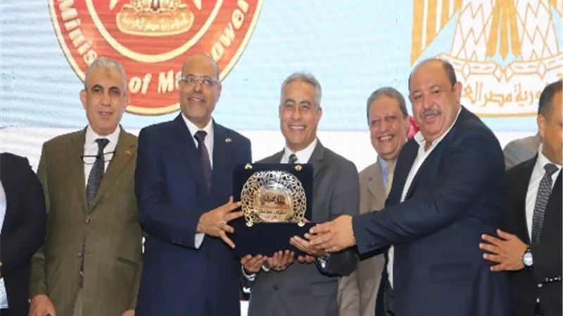 شحاتة: 