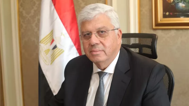 التعليم العالي: إغلاق كيان وهمي يمنح شهادات في المجال الطبي بالقاهرة