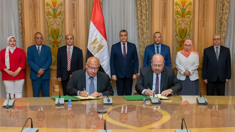توقيع بروتوكول تعاون بين الإنتاج الحربي وجامعة القاهرة الجديدة التكنولوجية
