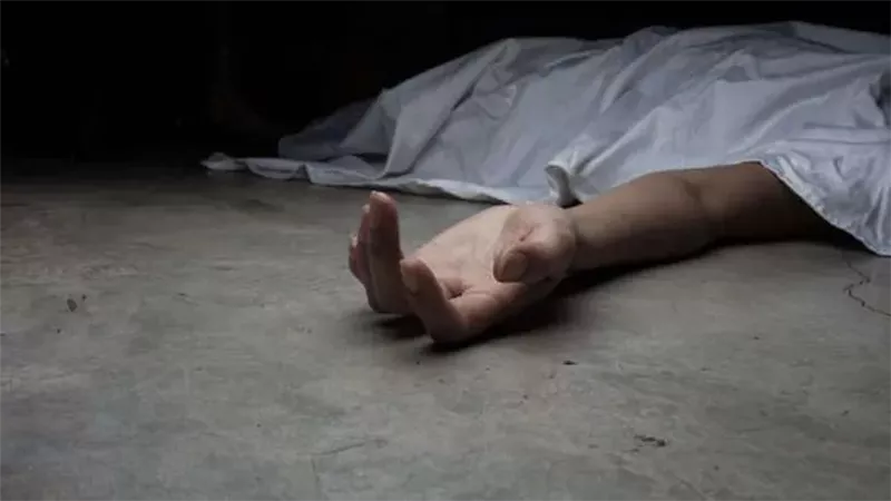 اب ينهي حياة نجلته لشكه في سلوكها بالدقهلية