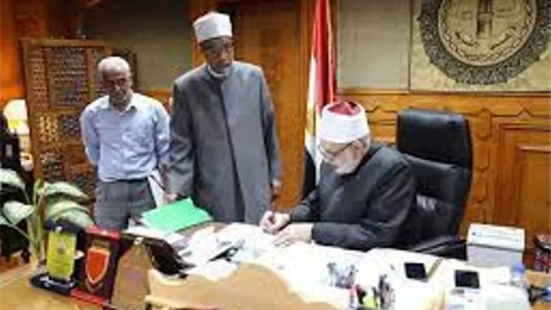 وكيل الأزهر يعتمد نتيجة الدور الثاني للشهادة الثانوية الأزهرية