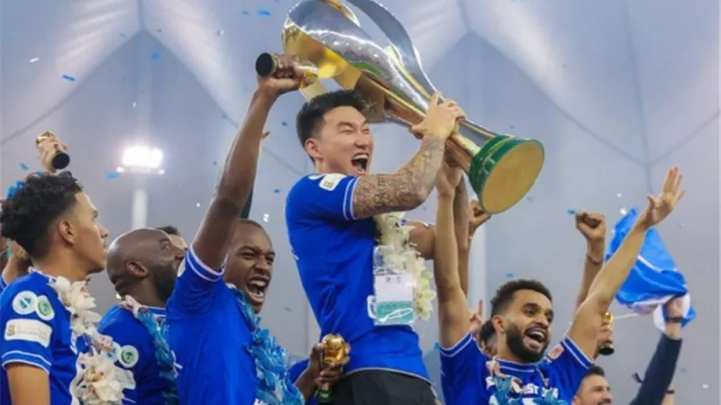الهلال السعودي يفتقد خدمات نجم الفريق قبل مواجهة الزمالك