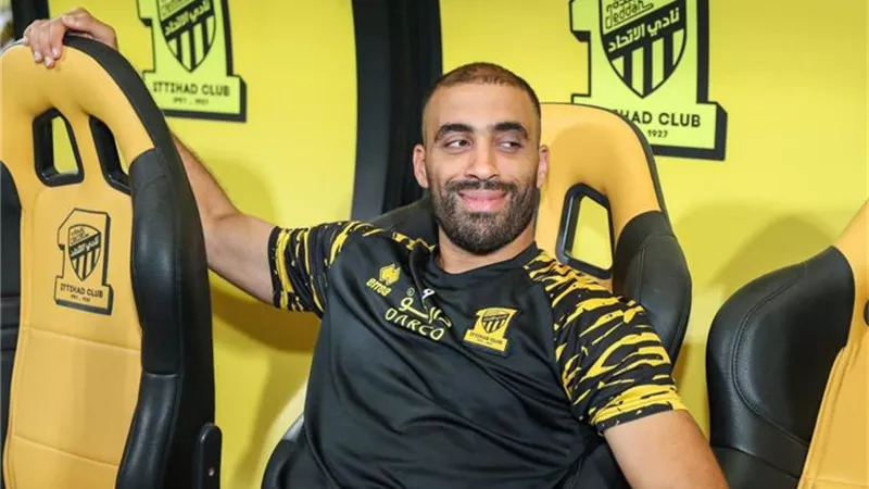 اتحاد جدة يعلن تعليق عقوبة إيقاف نجم الفريق