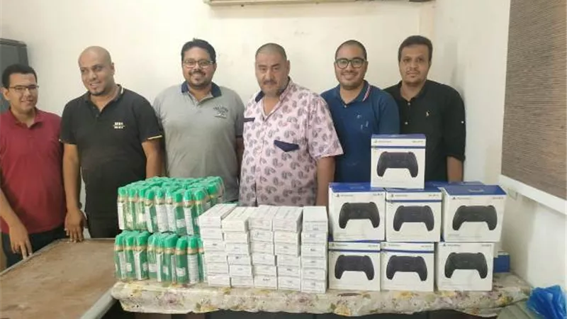 جمارك سفاجا تضبط 10 محاولات تهرب لعدد من الهواتف والأسلحة والأدوية