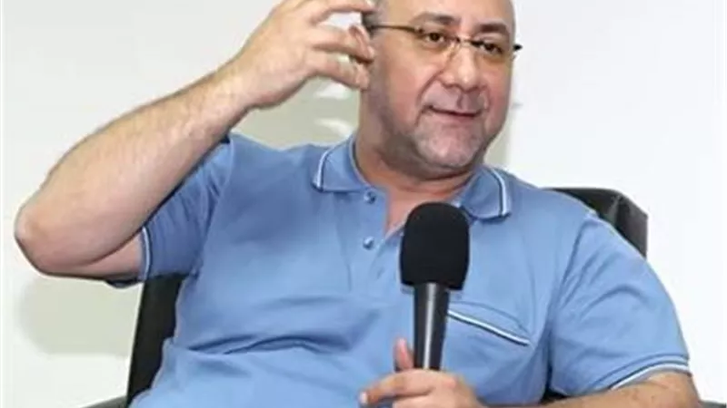 بهاء الدين محمد يعلن حصول ابنته على الدكتوراه