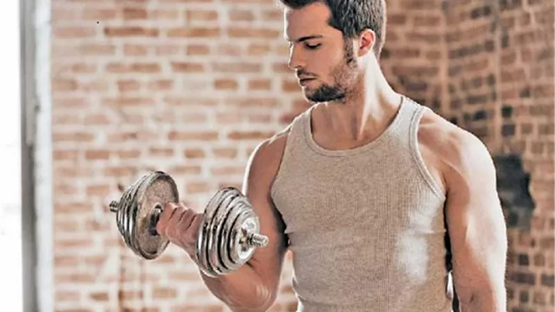 8 أطعمة تساعدك في بناء العضلات
