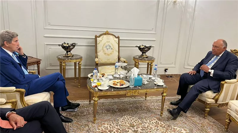 وزير الخارجية يلتقي المبعوث الرئاسي الأمريكي الخاص للمناخ