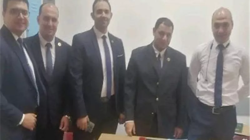 جمارك مطار القاهرة تضبط راكب يحاول تهريب مواد مخدرة