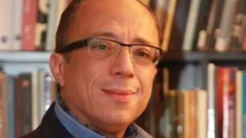 أشرف رضا رئيساً للجنة تحكيم الفنون بملتقى 