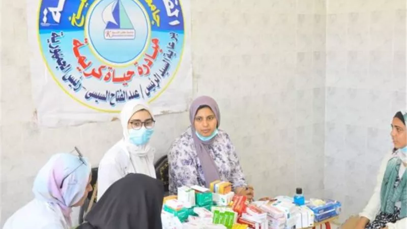 جامعة كفرالشيخ تواصل قوافلها الطبية في قرية « الشخلوبة »