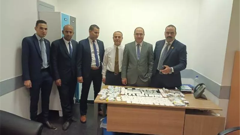 ضبط راكب بحوزته ١٠٣٠ قرص لعقار الترامادول المخدر