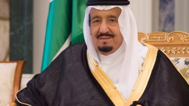 خادم الحرمين الشريفين يعزي ملك بريطانيا في وفاة الملكة إليزابيث الثاني