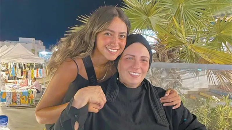 هند عبدالحليم تطلب من متابعيها الدعاء لوالدتها بالشفاء