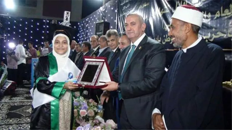 مستقبل وطن يكرم أوائل الشهادات العامة بالبحيرة