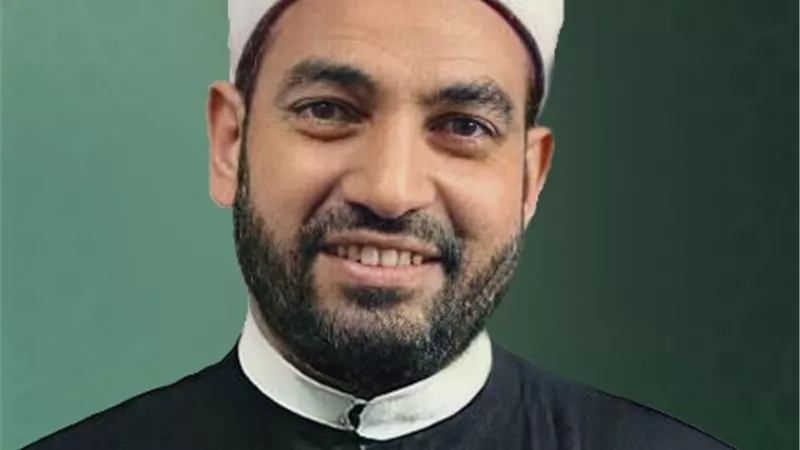 هل الرجل مُلزم بتحقيق كل طلبات زوجته المادية؟..وكيل الأوقاف يُجيب
