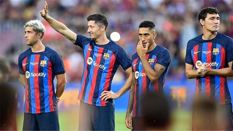 ترتيب برشلونة فى الدورى الاسبانى قبل لقاء قادش