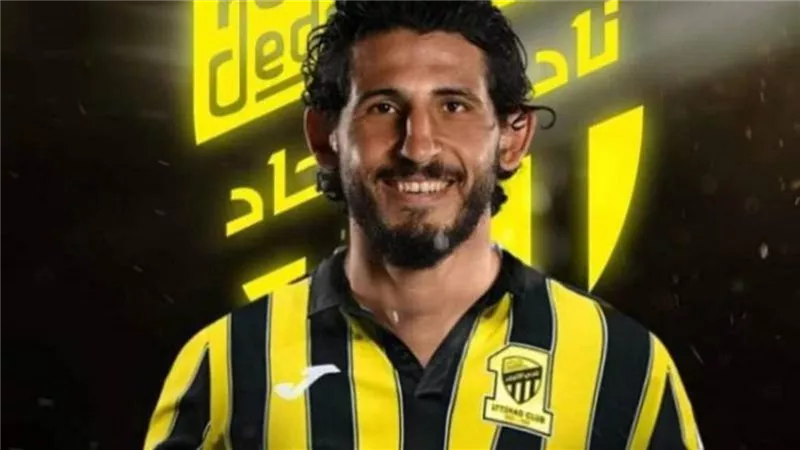 لاعب الرائد السعودى يبصق على احمد حجازى بعد احرازه هدف الفوز
