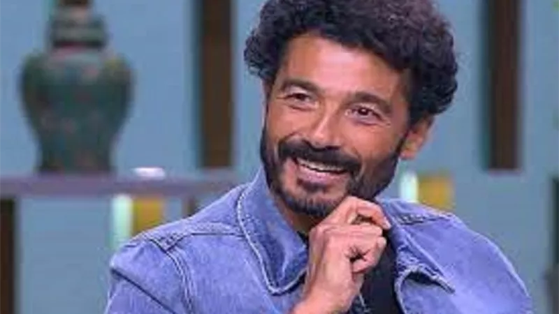 خالد النبوى برفقة ابنه زياد يخطف الانظار