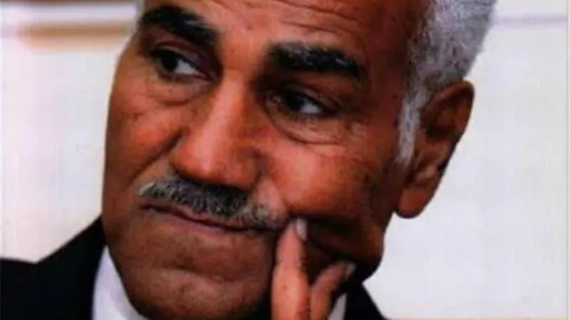 عبد الستار سليم يستعرض فن الواو على المسرح الصغير