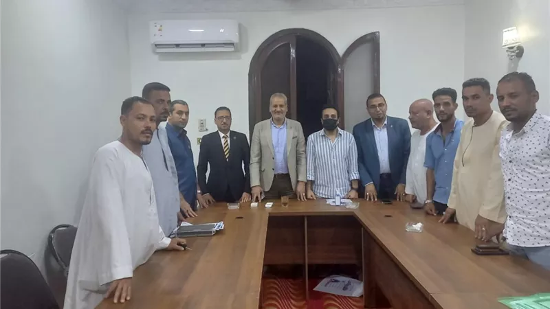 اجتماع أمانة الطاقة والبيئة لمستقبل وطن بقنا لوضع خطة عمل