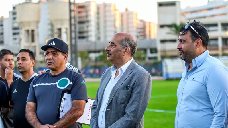 طارق العشري يقود مران سموحة الأول بحضور مجلس الإدارة