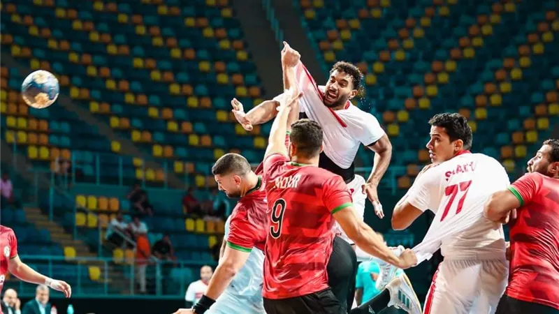 يد الزمالك يفوز على سبورتنج في أولى مباريات السوبر المحلي