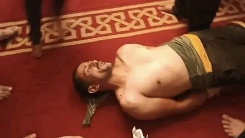 عبارات غامضة دوَّنها قاتل مواطن داخل مسجد