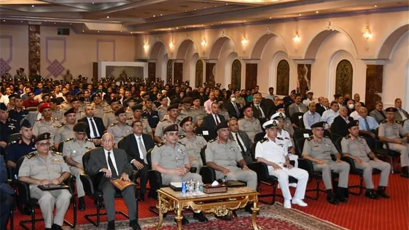 القوات المسلحة تكرم الفائزين بمسابقة الكلية الفنية العسكرية للابتكار