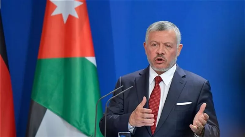 العاهل الأردني يبحث مع وفد أمريكي سبل تعزيز العلاقات الاستراتيجية
