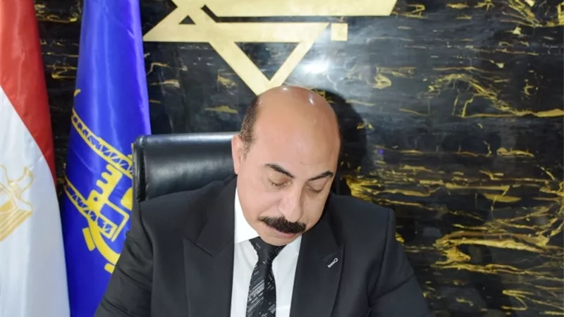 محافظ أسوان يقرر إستبعاد رئيس حى شرق